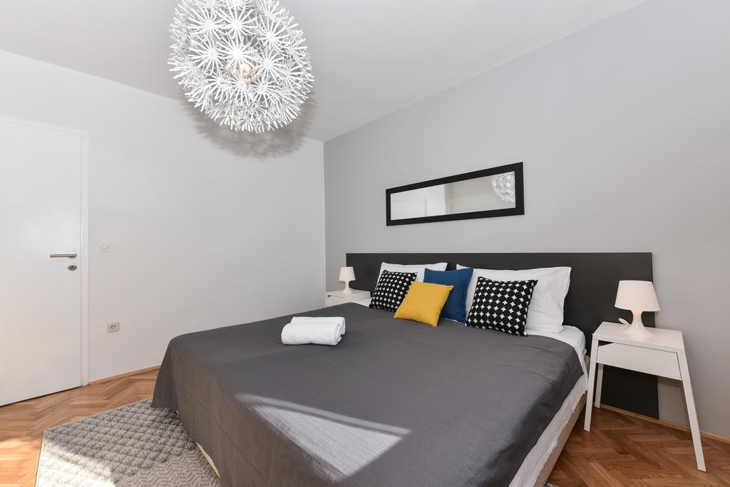 Mediterraneo Garden Apartments Petrcane Exterior foto