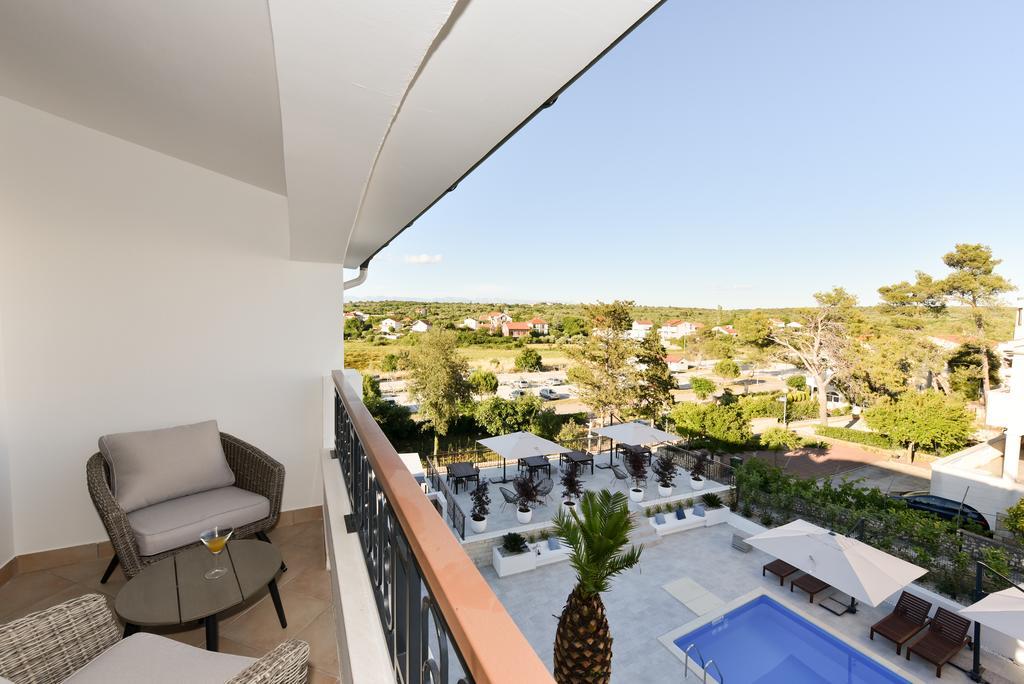 Mediterraneo Garden Apartments Petrcane Exterior foto